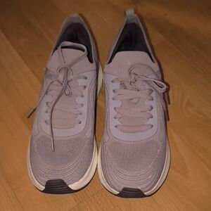 Oysho | Women's Athletic Sneakers in Lavender